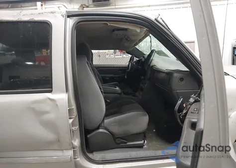 2004 GMC Sierra 2500Hd Sle z USA, uszkodzony, nr VIN 1GTHC23114F170509